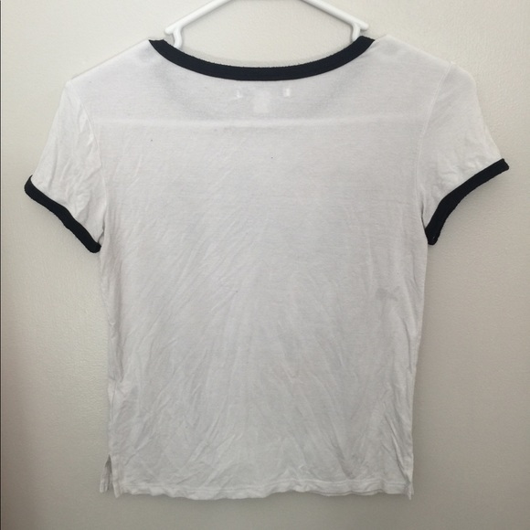 Cute top - Picture 2 of 3