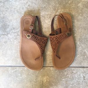 T-strap thong Sandal