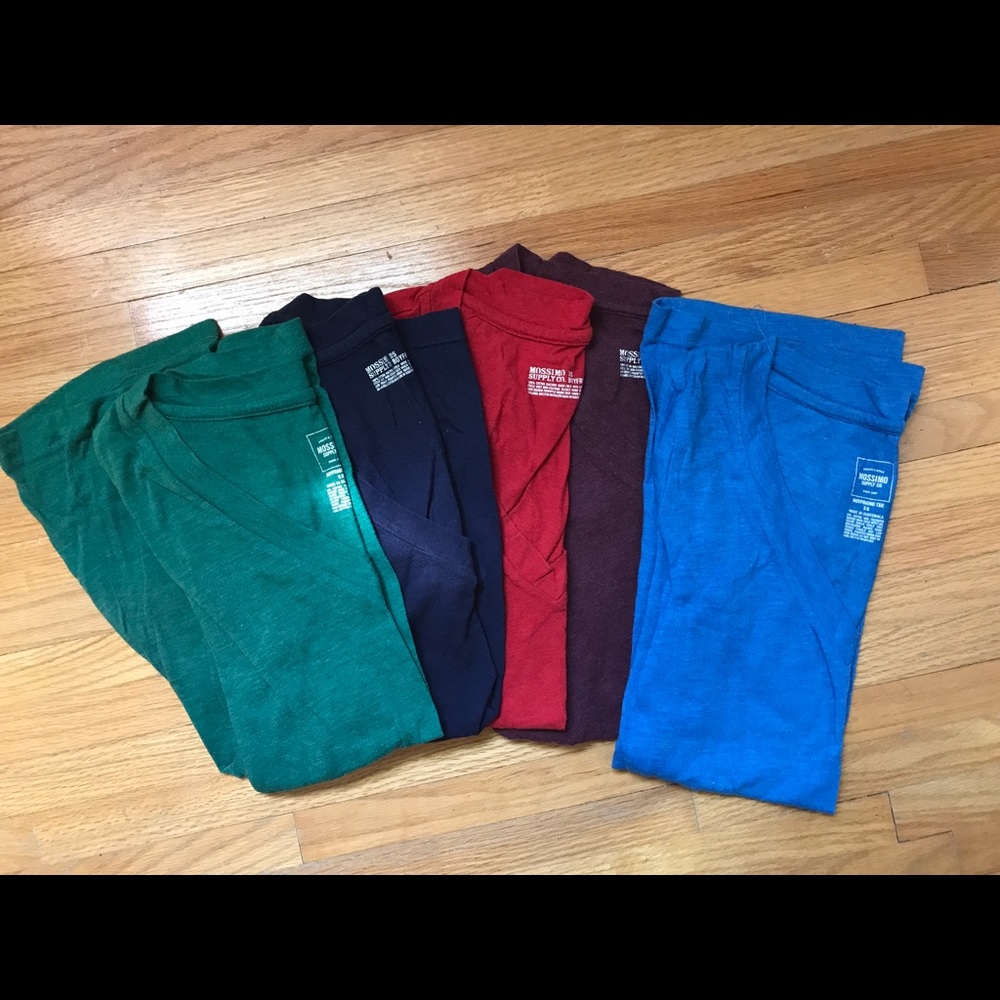 Lot of 5 Mossimo Supply Co. V-neck tshirts, size S