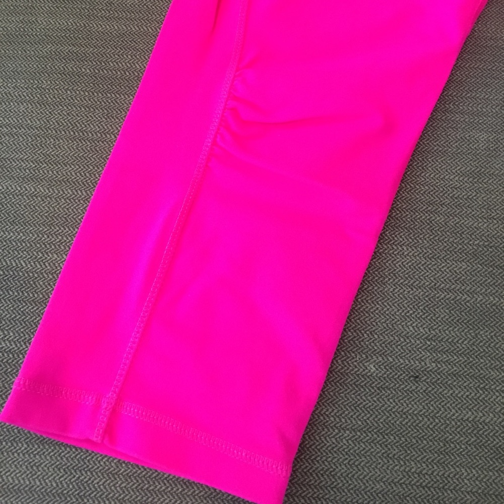Workout capris - Picture 3 of 4