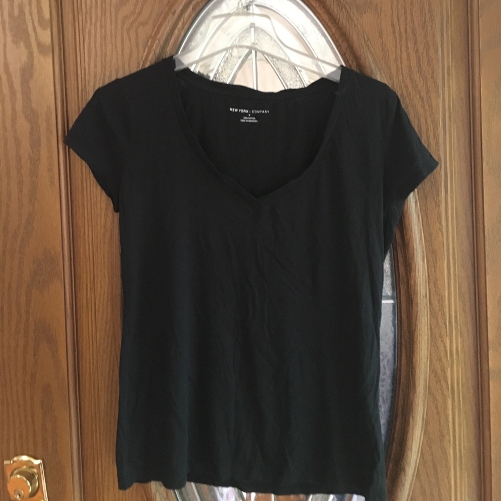 Basic Black V neck