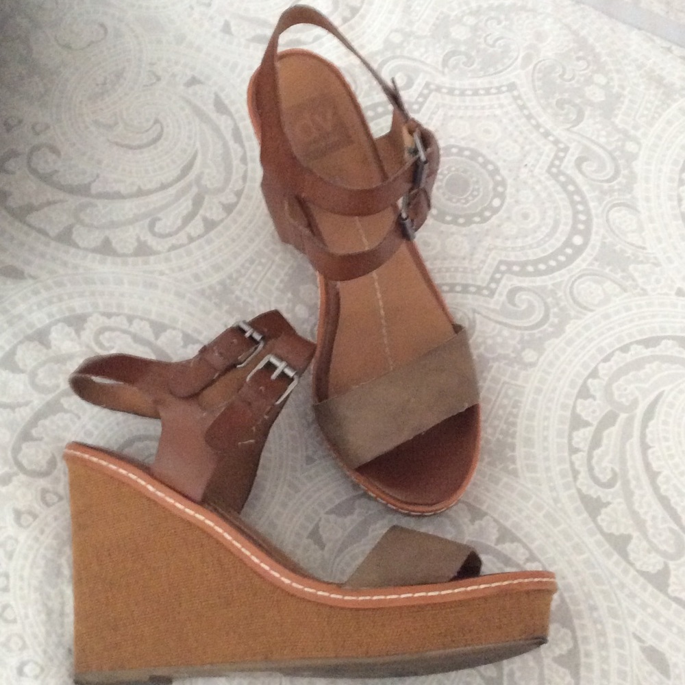 DV Dolce Vita Wedges