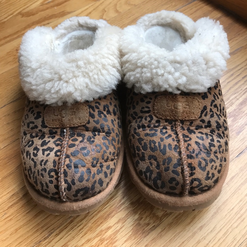 Pre owned ugg cheeta slippers