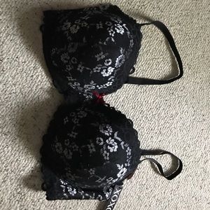 Black lace bra