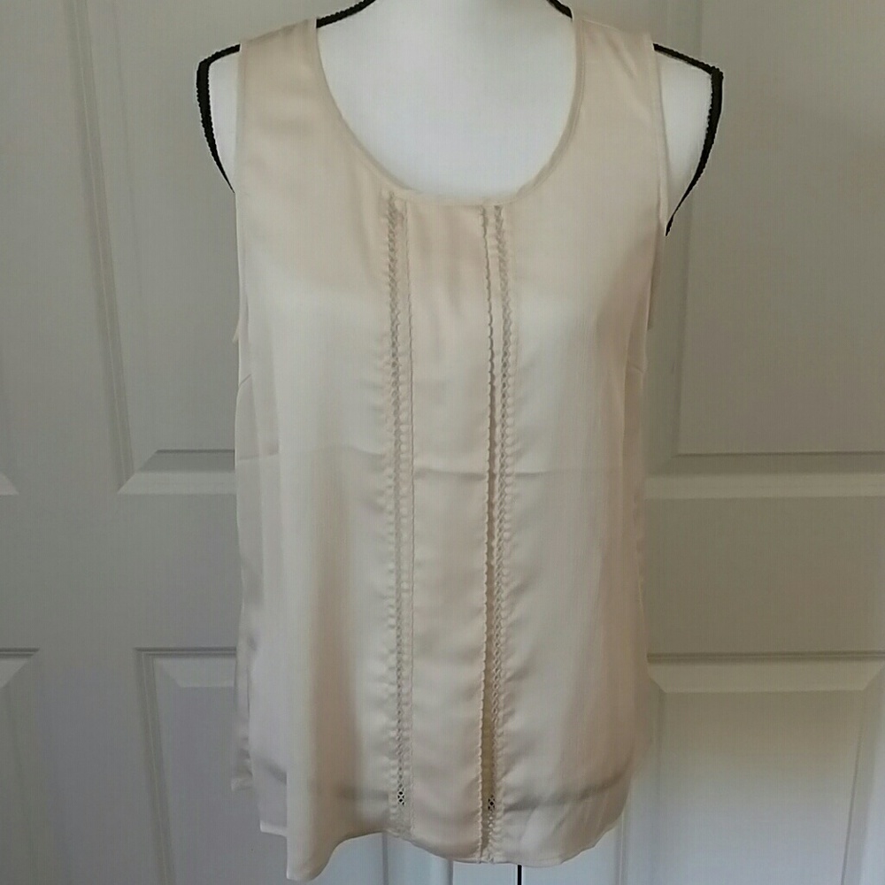 Beautiful Top Size M