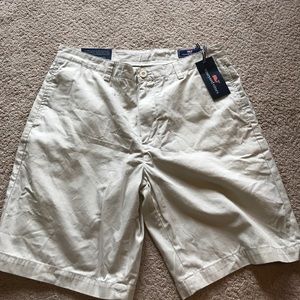 Classic fit 9" club short, 33 waist, vineyard vine