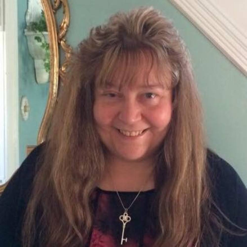 Meet your Posher, Sandy