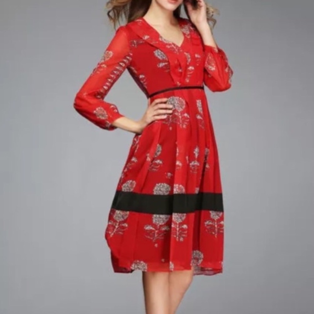 NWT Viva Vena gorgeous floral dress