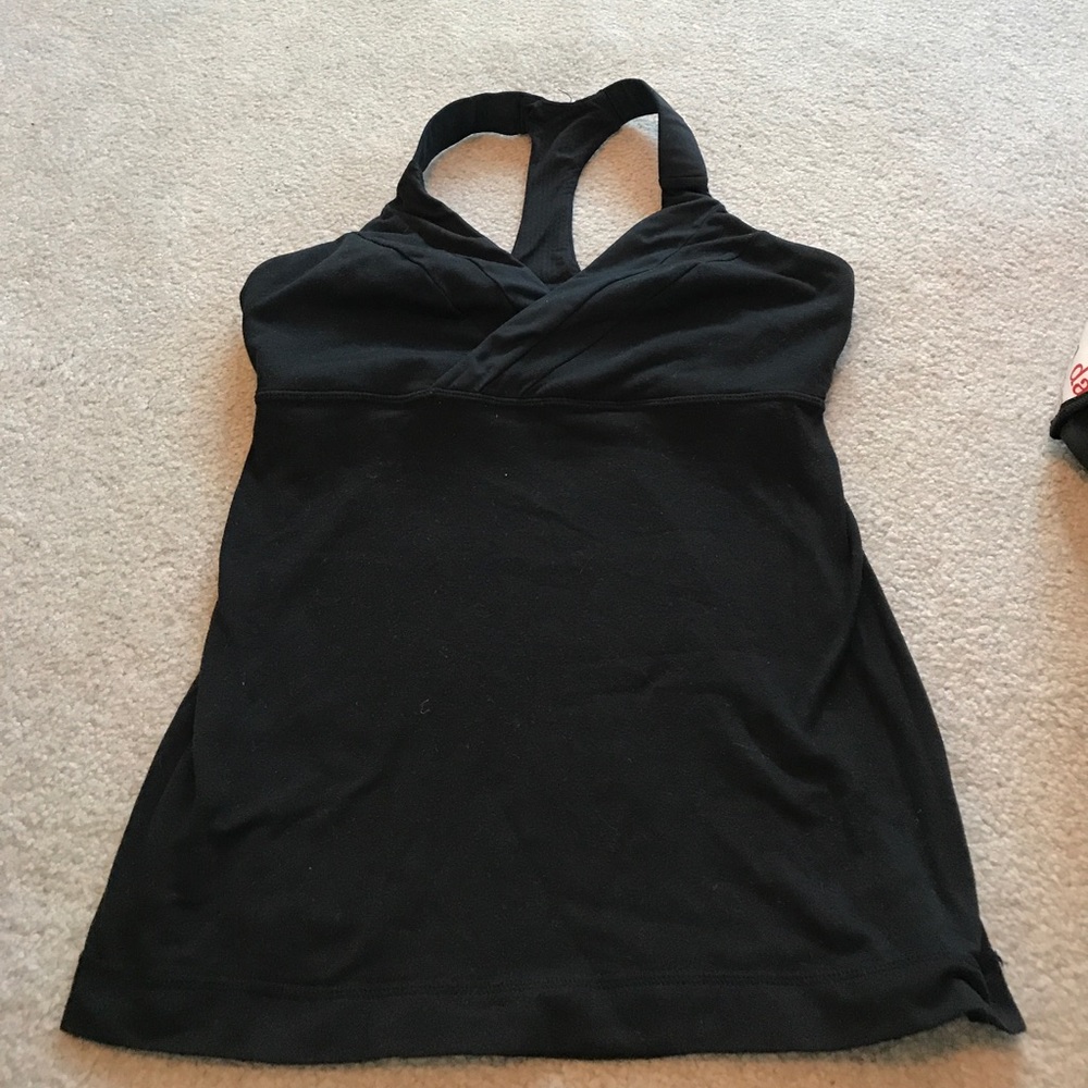 Lululemon top