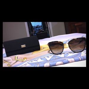 Dolce & Gabbana Tortoise Shell and Gold Sunnies ☀️