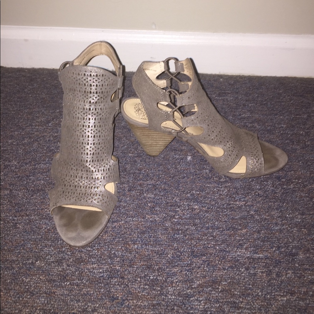 Vince Camuto Eadon Leather Peep-Toe Sandals