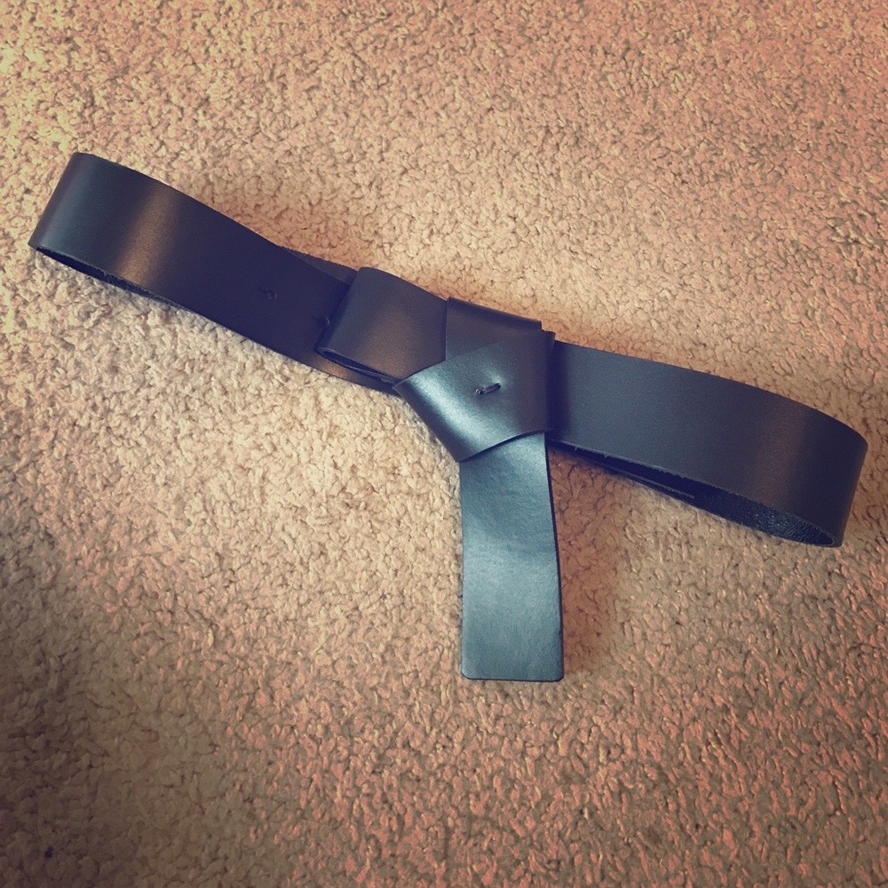 Loft black belt