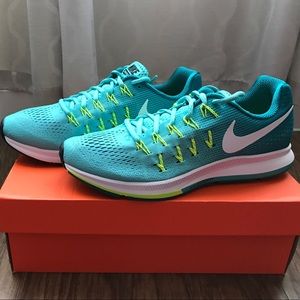 Nike air zoom Pegasus 33.