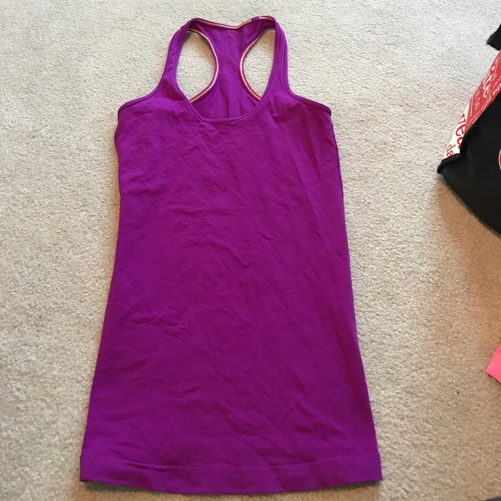 Lululemon top
