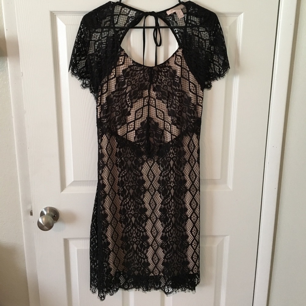 Forever 21 black lace open back dress