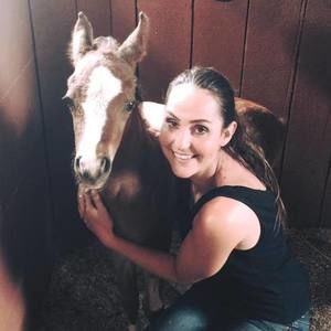 Meet your Posher, Dana