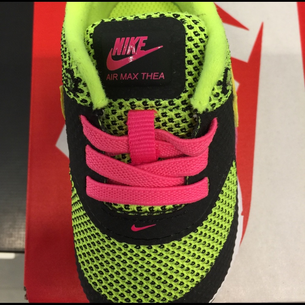 Brand new baby sneaker for girl size 5c