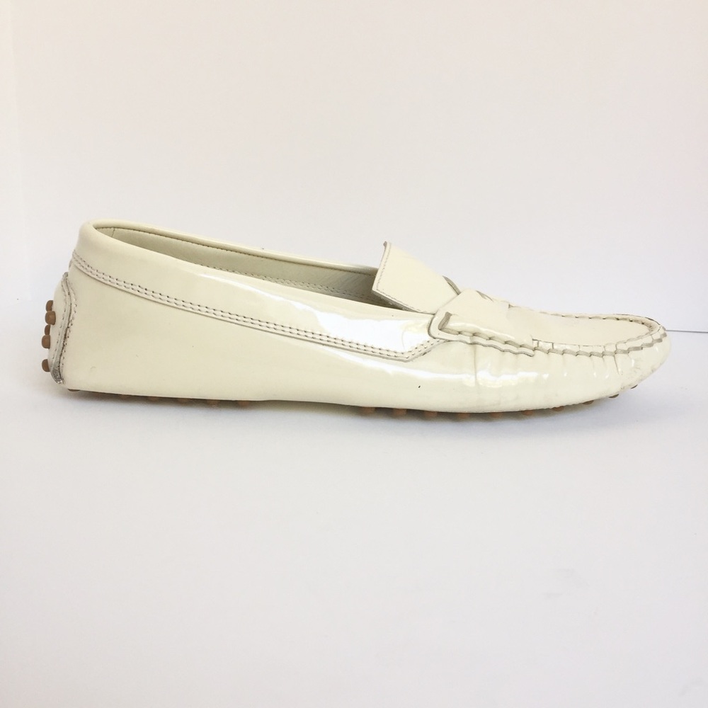 TOD'S PATENT LEATHER LOAFERS