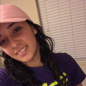 Meet your Posher, Mariangelis