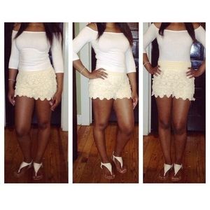Cute beige Shorts