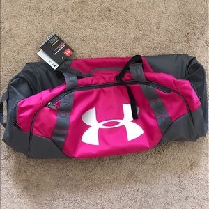 Under Armour medium duffel bag with tags!