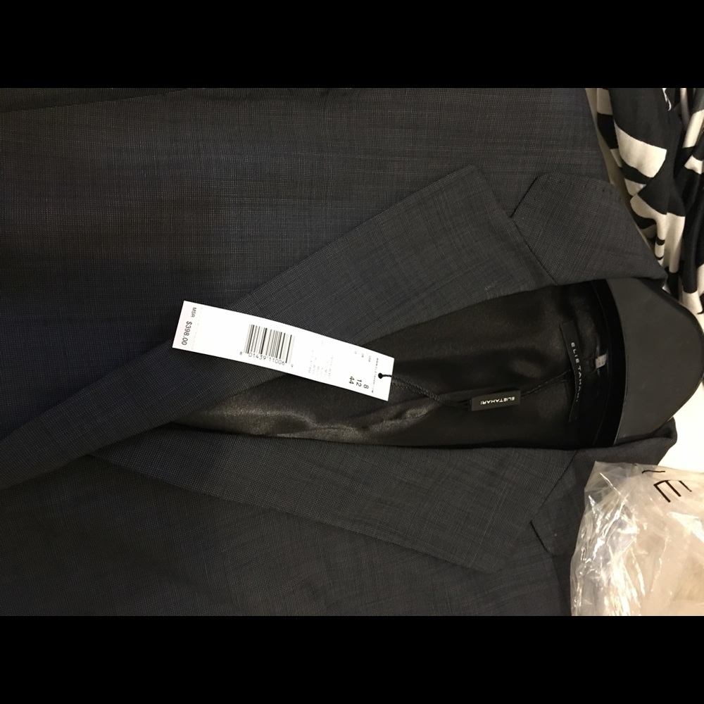 ELITE TAHARI SIZE 8 both of them new