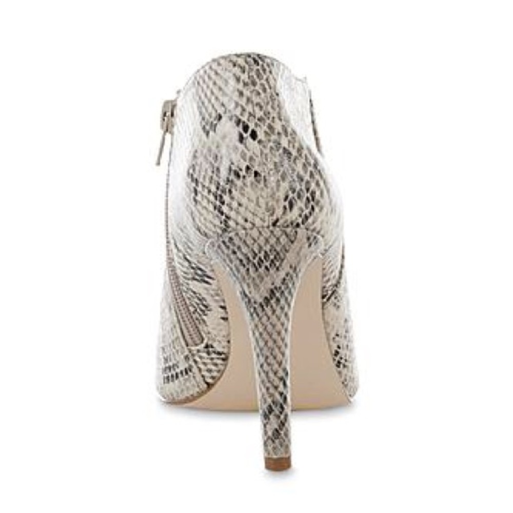 Reduced price! Snakeskin Bootie in sizes 7.5 & 8. - Picture 5 of 8