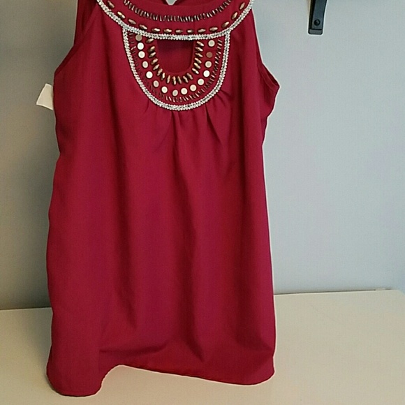 Tank - Picture 3 of 5