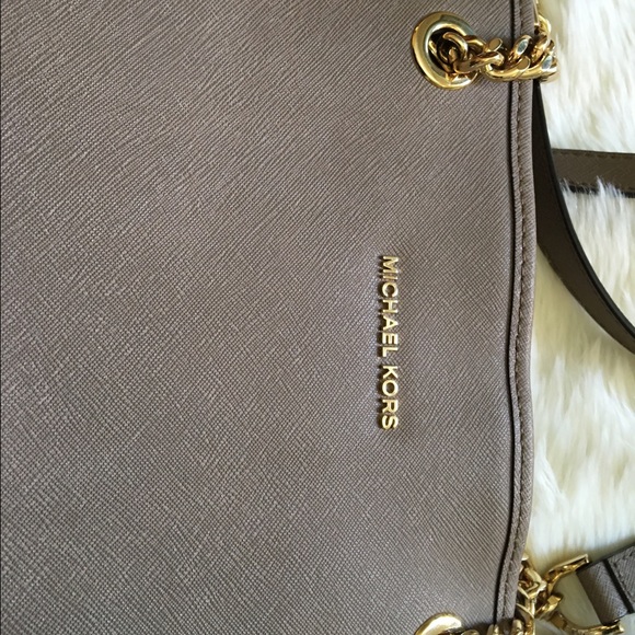 Michael Kors tote purse - Picture 2 of 4