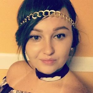 Meet your Posher, Faleshia