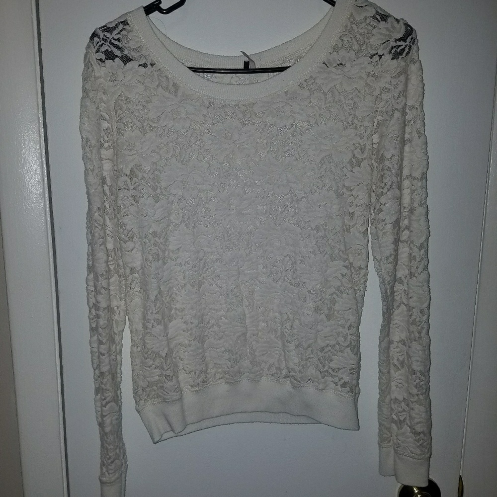 White long sleeve rose lace top