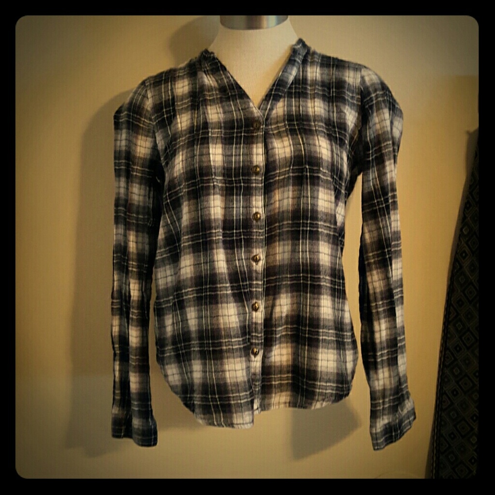 plaid shirt (button down)