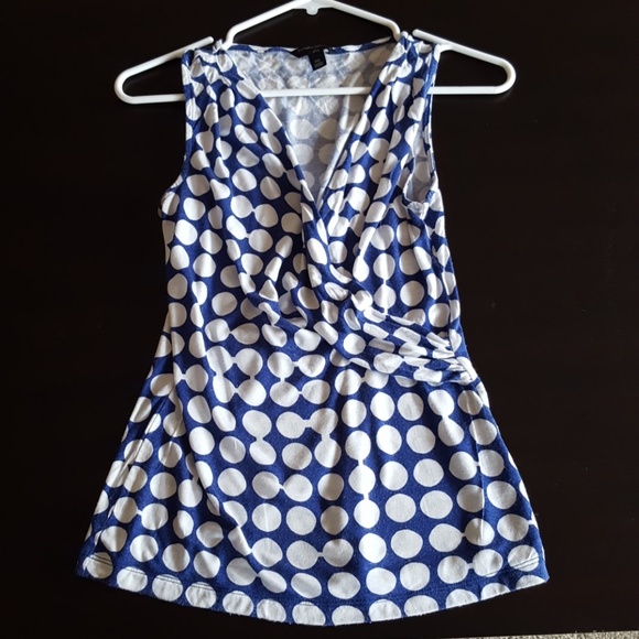 💍3 for $20👗Blue & White V-Neck Sleeveless Shirt - Picture 2 of 2