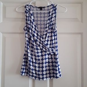 💍3 for $20👗Blue & White V-Neck Sleeveless Shirt