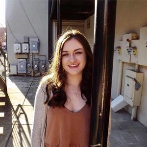 Meet your Posher, Brooke