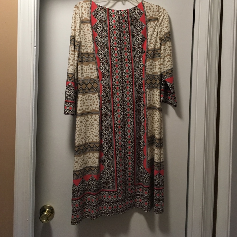 Dress - Picture 2 of 3