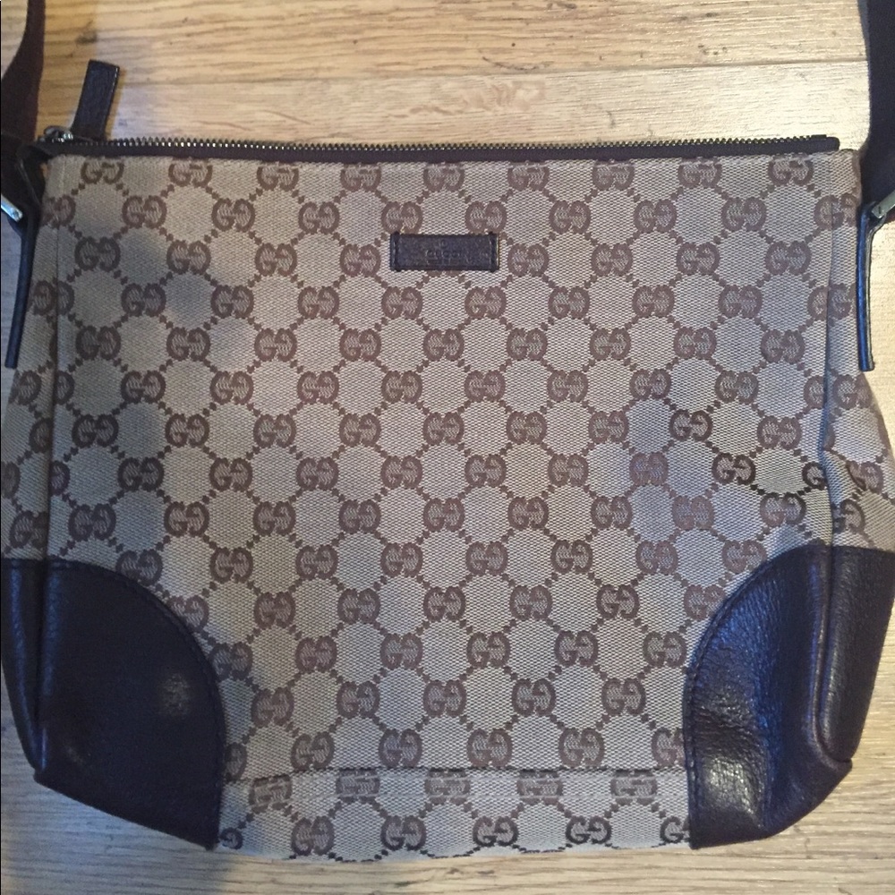 Gucci crossbody bag