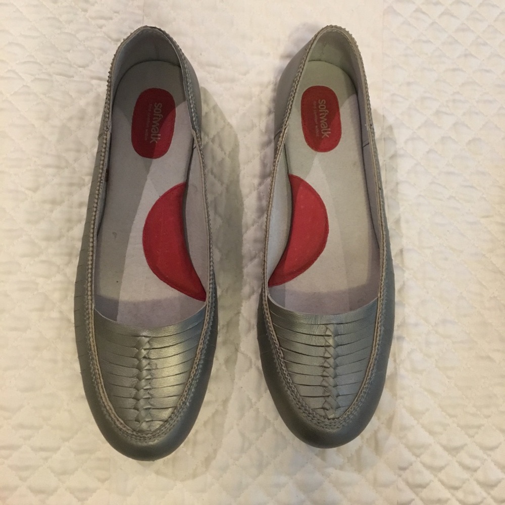 Softwalk flats silver size 9