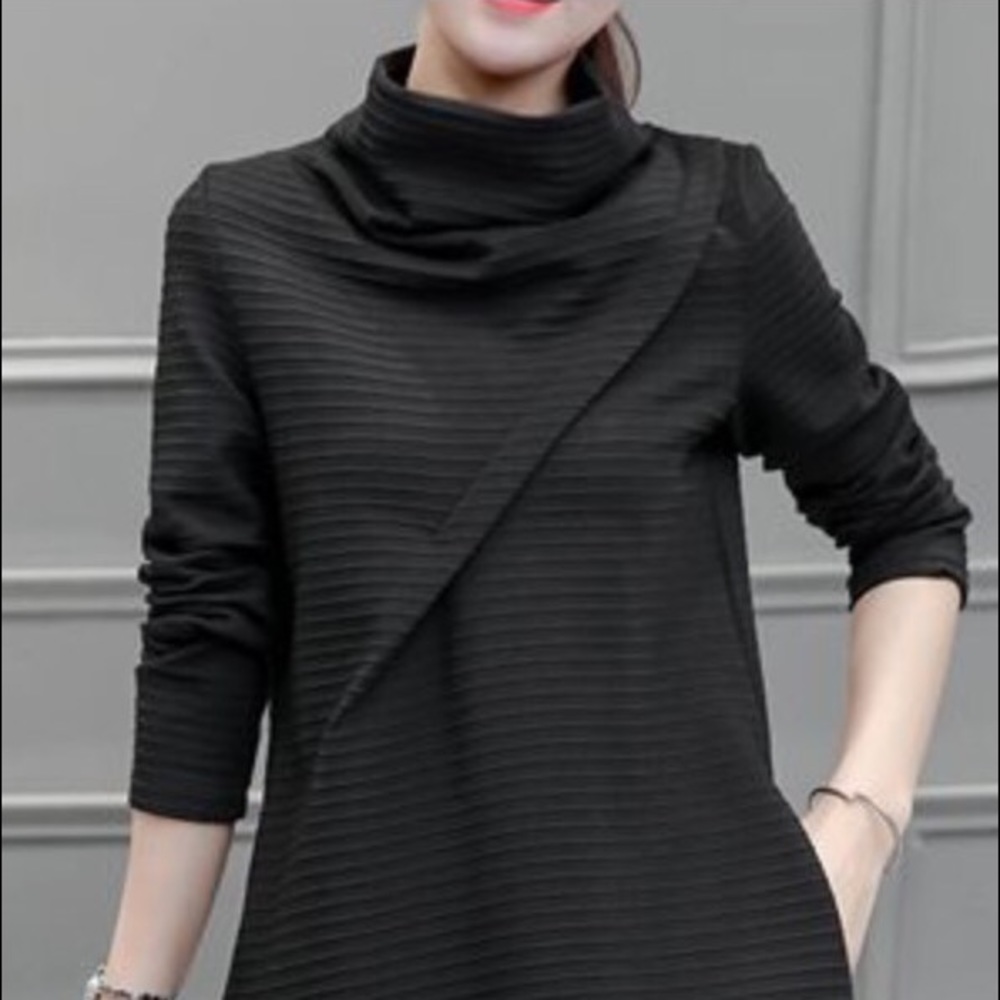 Lulu Gal Jrs. black long sleeve high neck dress M