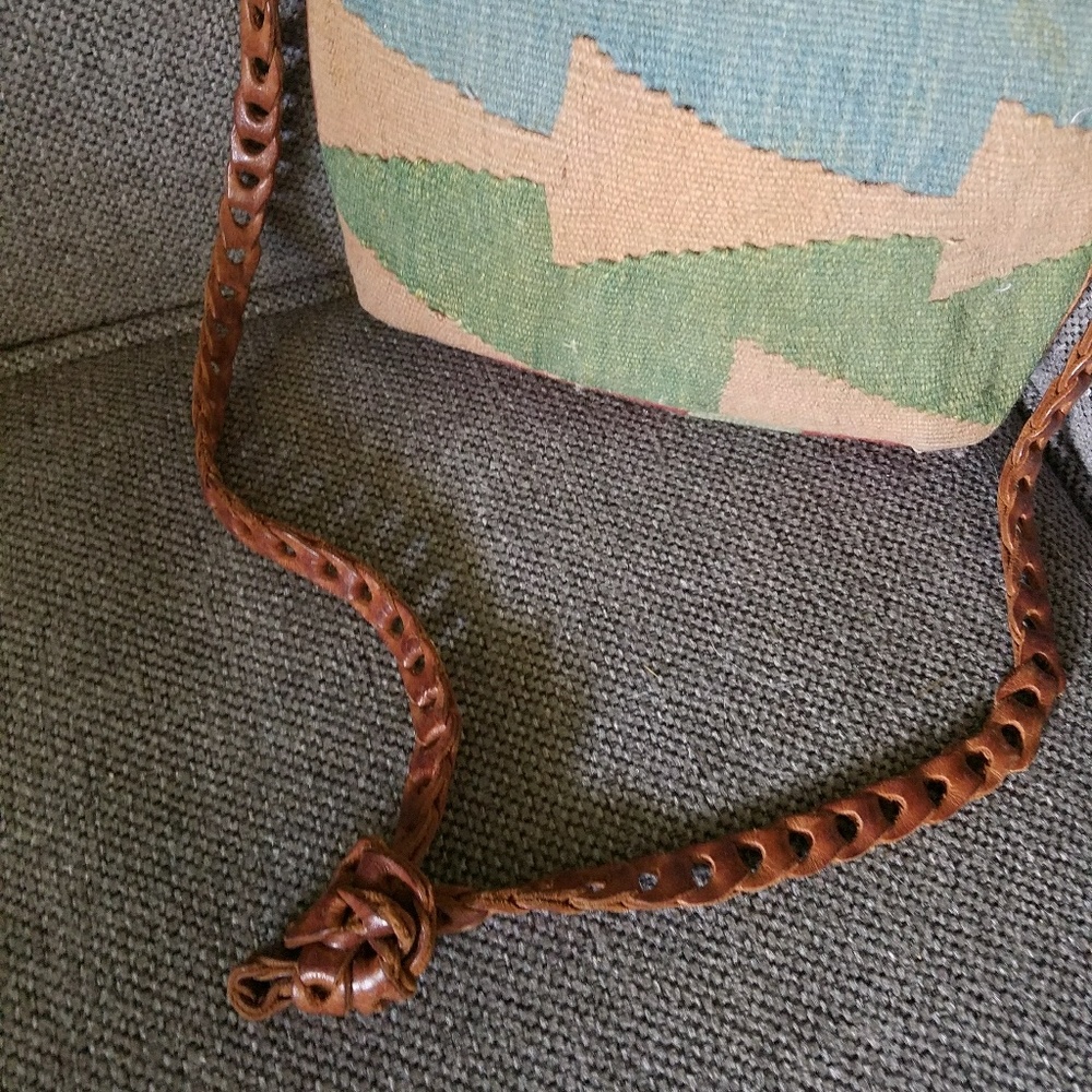 Host Pick🎉Vintage Kilm Leather Bag - Picture 2 of 4