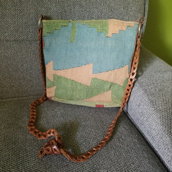 Host Pick🎉Vintage Kilm Leather Bag - Picture 3 of 4