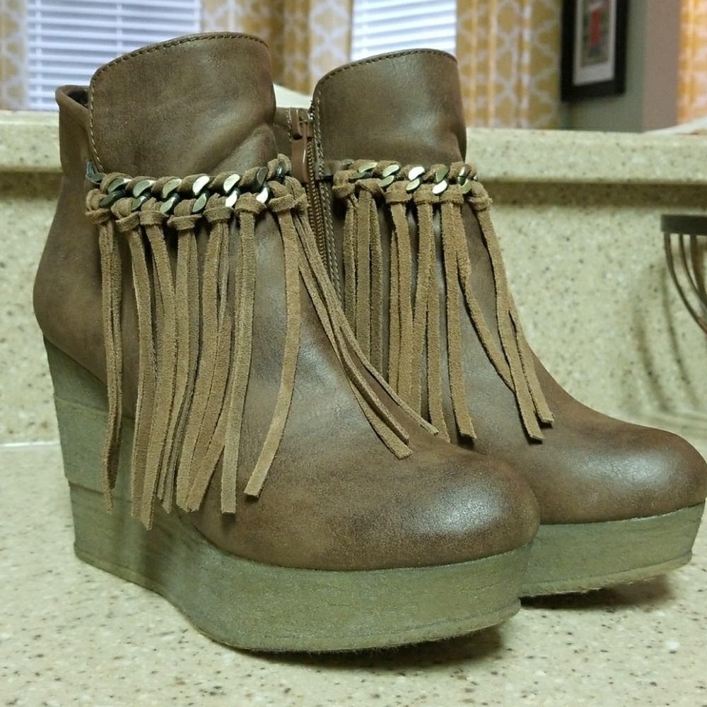 Sbicca Zepp wedges