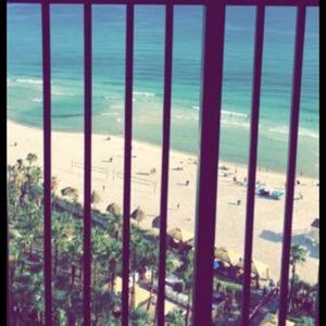 Meet your Posher, Allyson