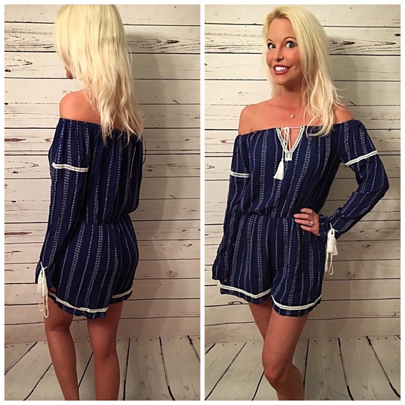 Gorgeous Navy off shoulder romper! - Picture 2 of 3