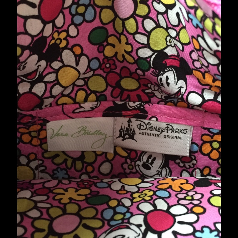 Vera Bradley Disney Mousing Around Hipster NEW! - Picture 2 of 2