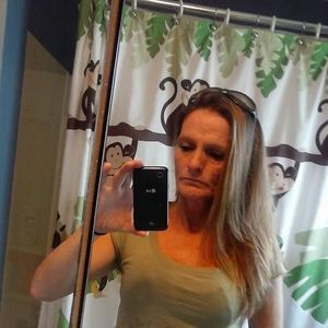 Meet your Posher, Cara