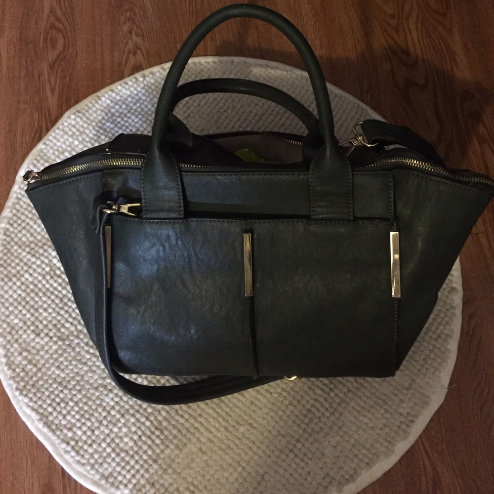 Olive Green Bag 🖤