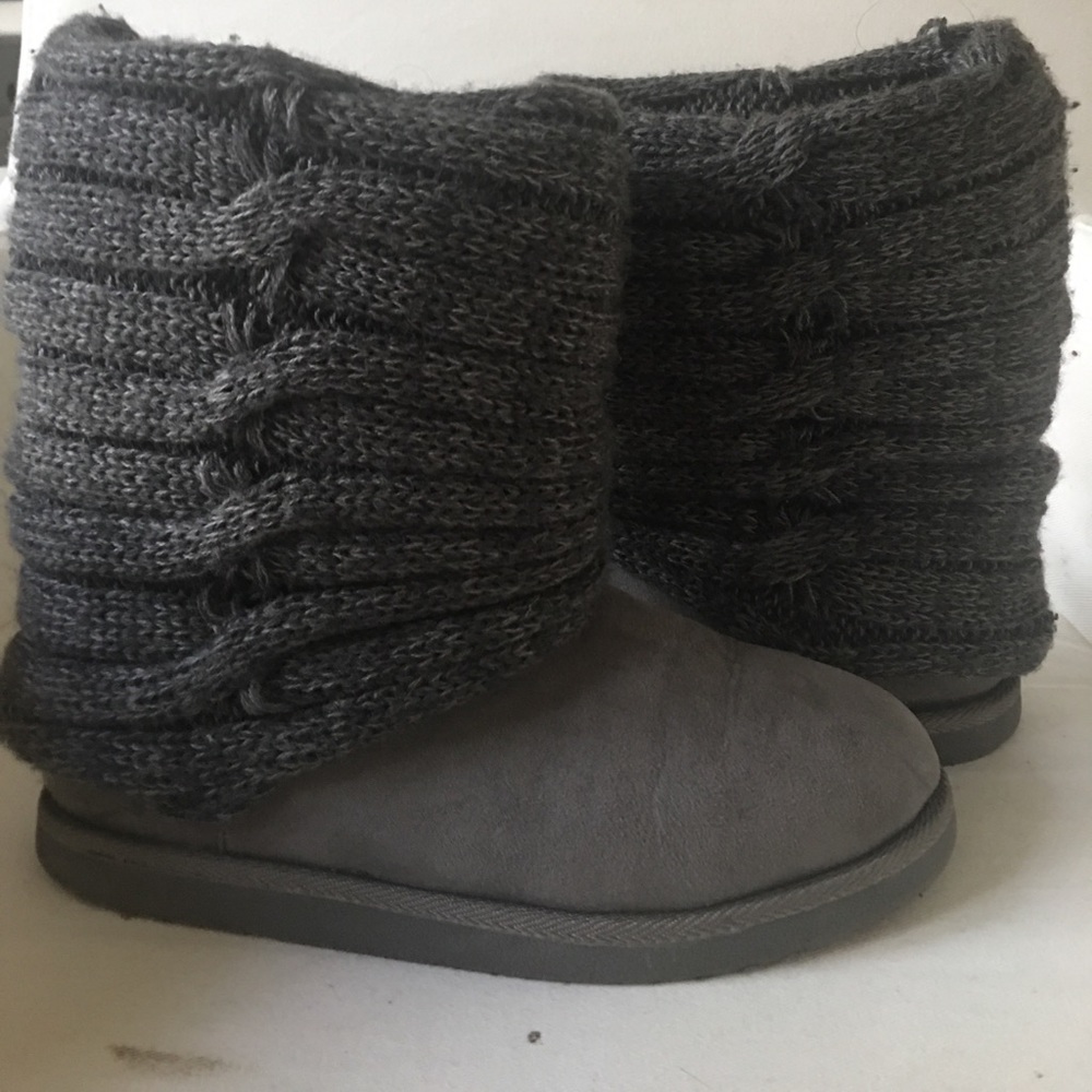 Short Grey Sheepskin Lined Winter Boots