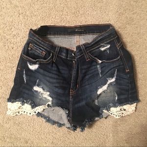 Buckle KanCan high wasted shorts