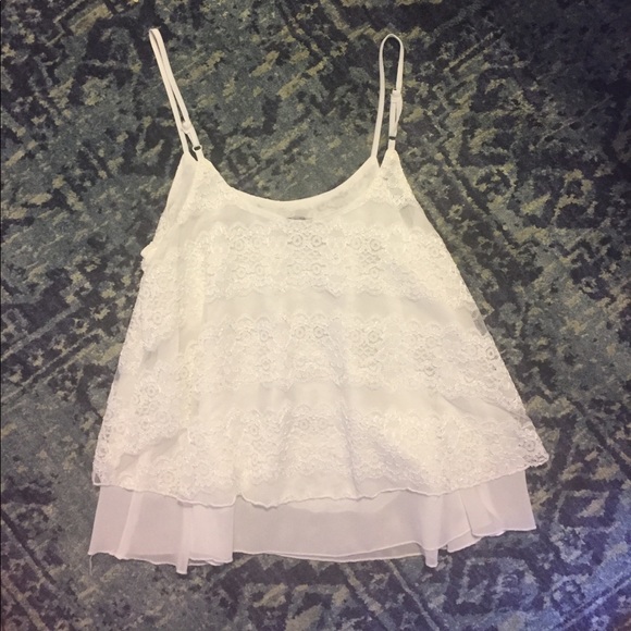 Lace Tank - Picture 3 of 4